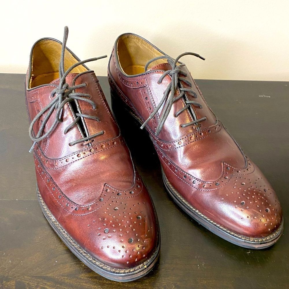 Johnston & Murphy mens brown wingtip lace up dress shoes, size 8